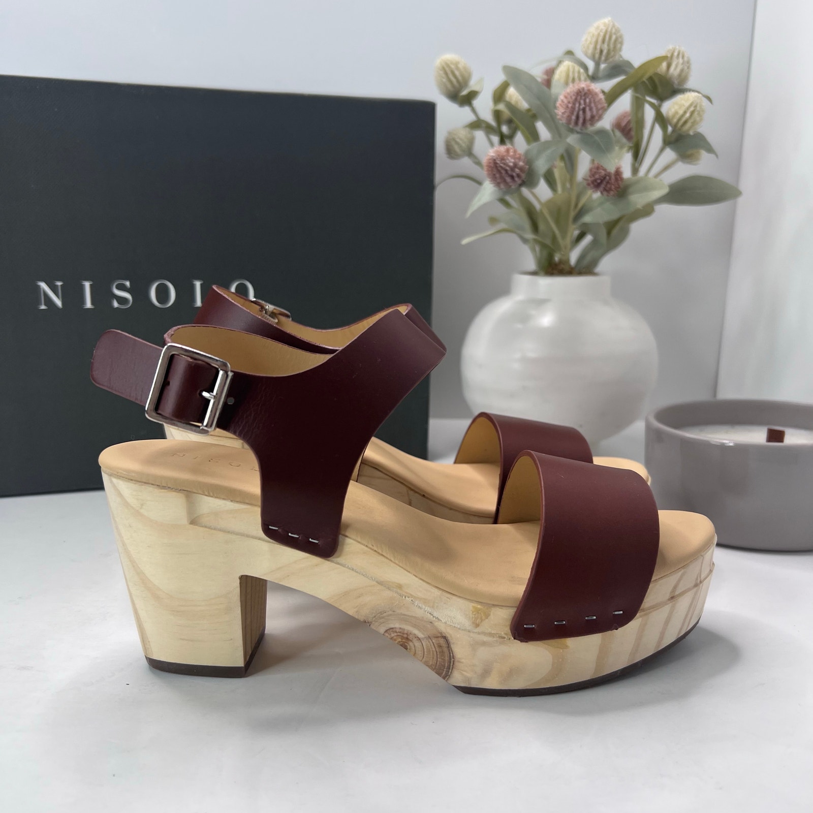 Nisolo Burgundy Leather Mules With Wooden Heel
